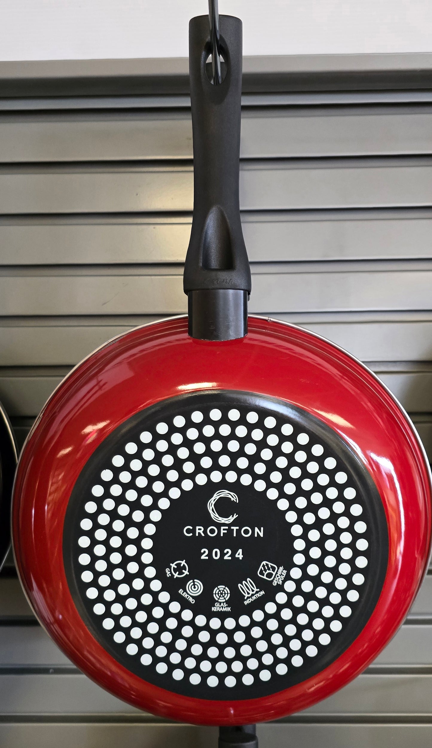 Non-Stick 28cm frying pan