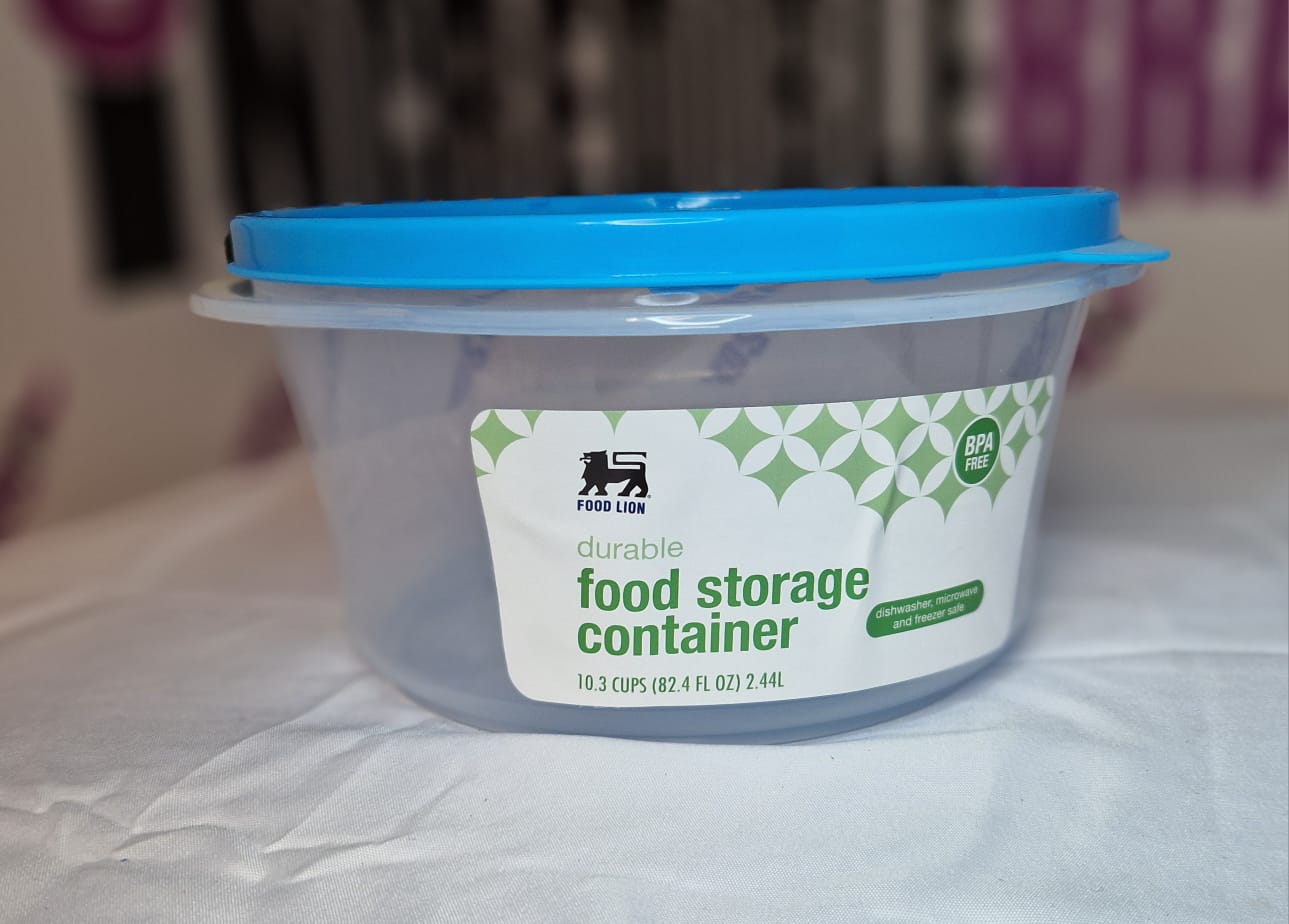 Food Lion Food Storage Container 2.4L - Blue / Orange / Grey