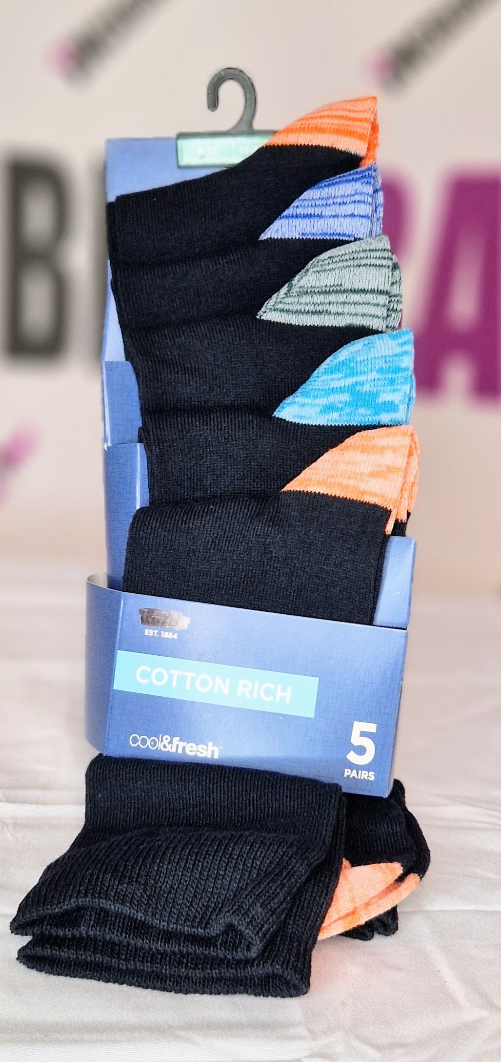 Top High Streets Brand Mens Cotton Rich Cool Fresh 5 Pack Socks (Black with colour heel)