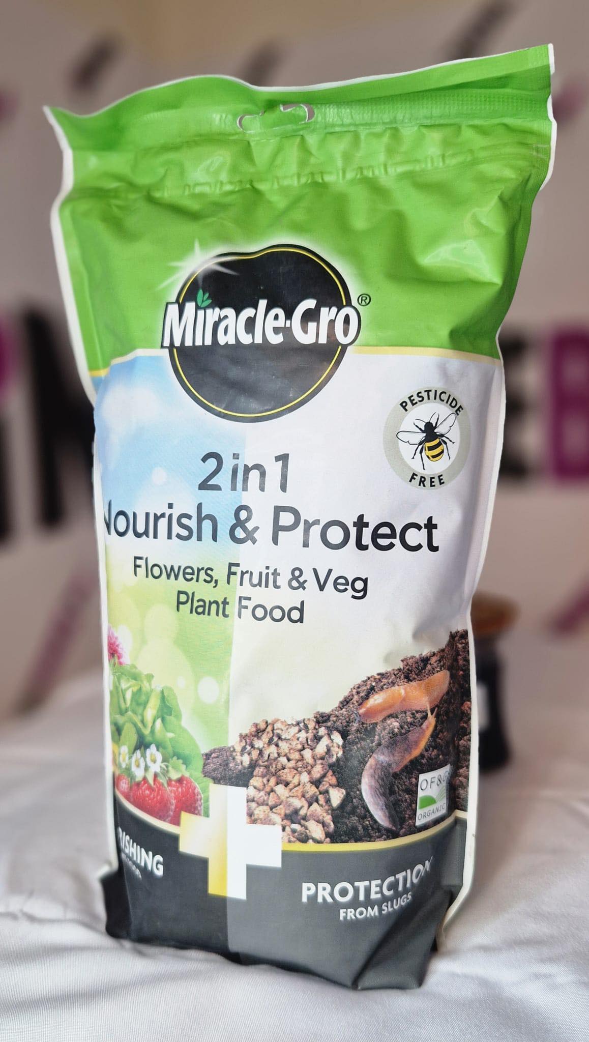 Miracle Gro 2 in 1 Nourish & Protect 2kg