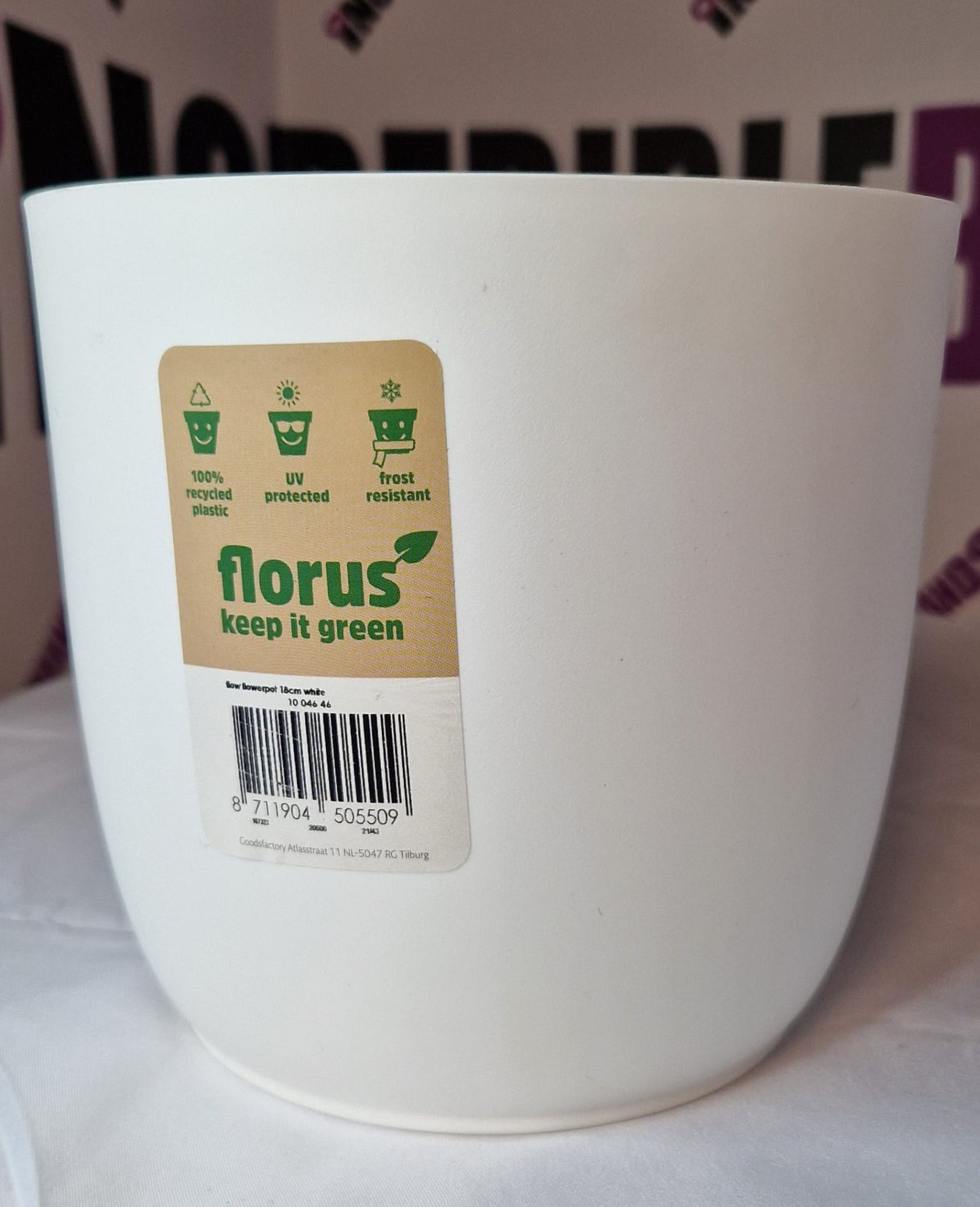 Florus Flowerpot (White) - 18cm